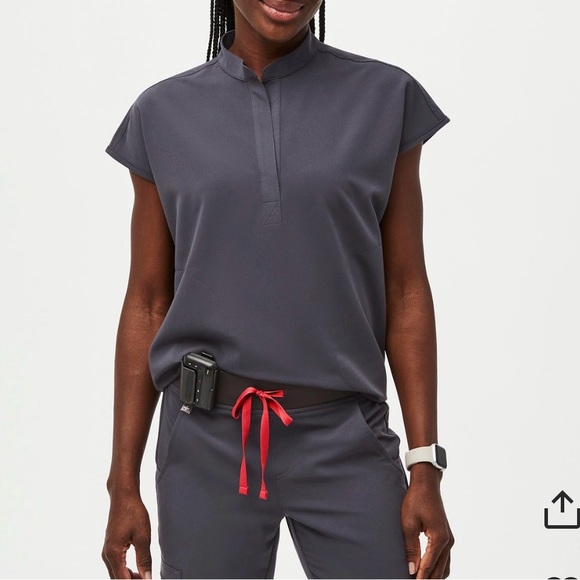 Rafaela Oversized Figs Scrub Top - Picture 3 of 3